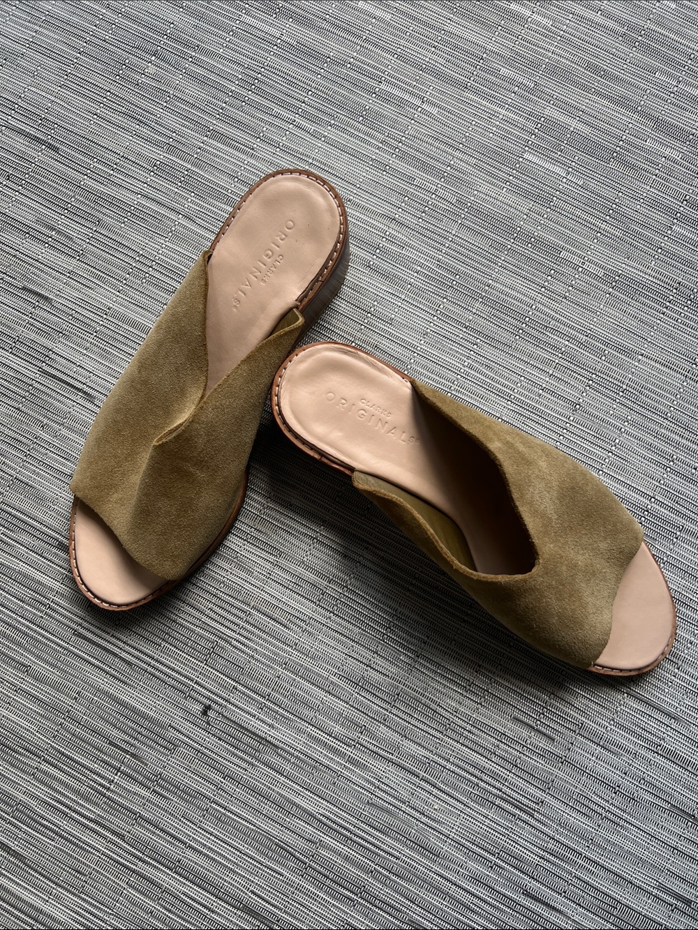 Clarks Originals Amara Suede Open Toe Mules - Size 7.5